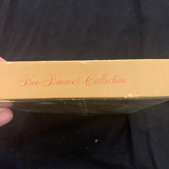 TIFFANY 1977 Hallmark Holiday HIghlights Acrylic Ornament QX313-5 Original Box - Picture 7 of 7